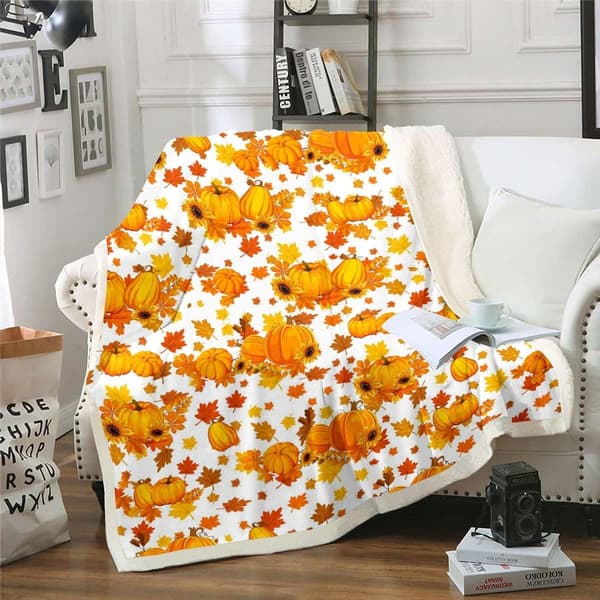 Fleecetæppe gult | 229x229cm | græskar motiv | polyester | mikrofiber