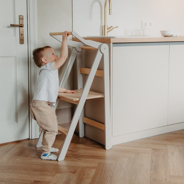 Sammenklappelig hjælpertårn, pastelgrå farve