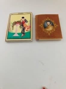2 x Miniature bøger til udstilling