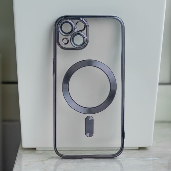 iPhone 18 Pro Max / iPhone 17 Pro Max - MagSafe-kompatibelt Chrome Skal - Svart