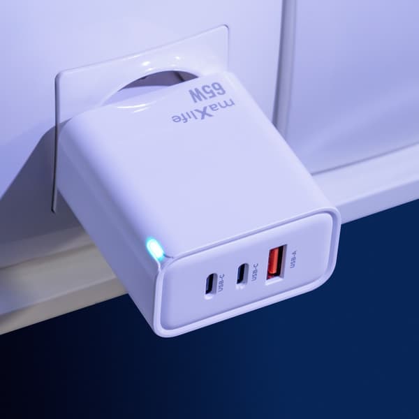 65W Hurtigoplader PD Dual 2XUSB-C / USB til iPhone, Samsung, iPad