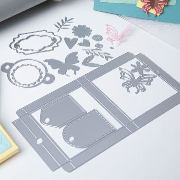 Sizzix Big Shot Plus A4 Starter Kit - White & Grey