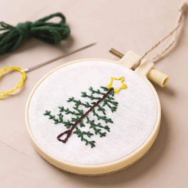 Mini DIY Kit - Brodera en Julgran - Julpyssel