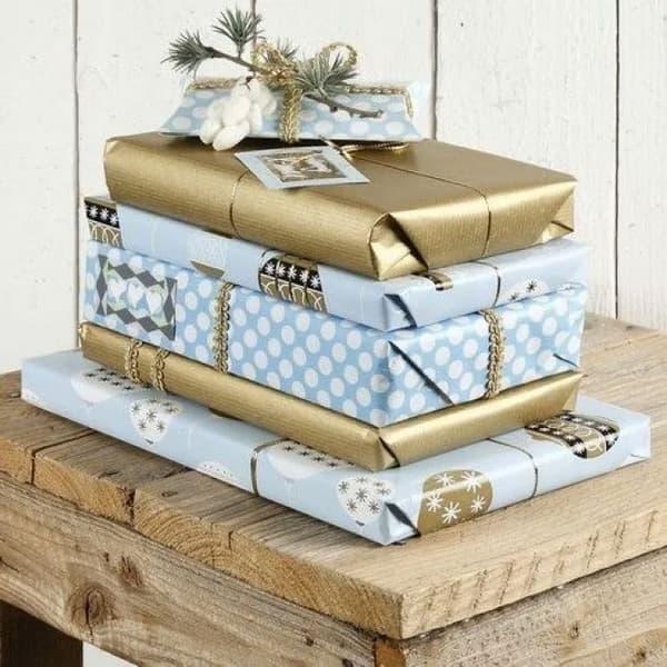 Presentpapper Guld - 5 meter - Bredd: 50 cm