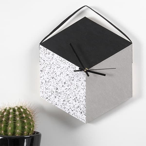 Läderpapper - Grå, Vit, Svart - 21-29,5 cm