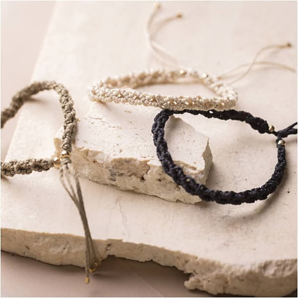 Mini DIY Kit Smycken - Makramé Armband 3 st