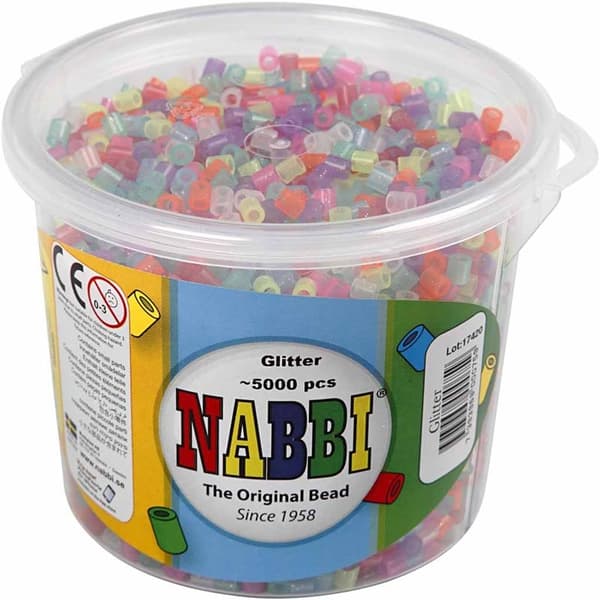 Nabbi Pärlor 5000 st - Glitterfärger i Hink - Medium