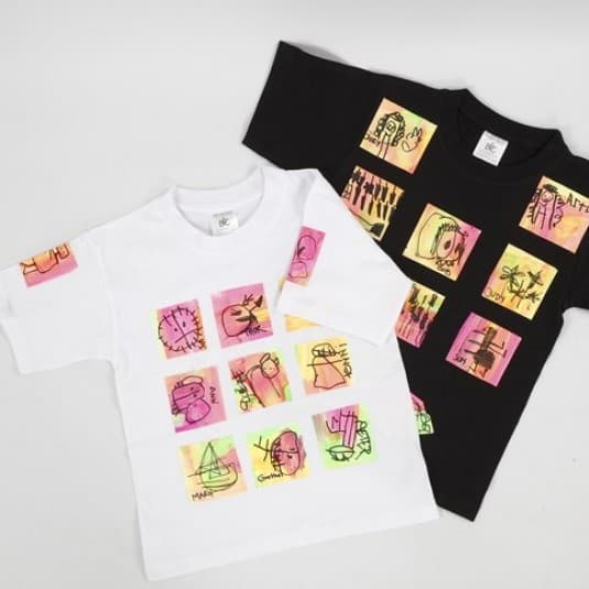 T-shirt - stl. medium - Vit - Rund hals