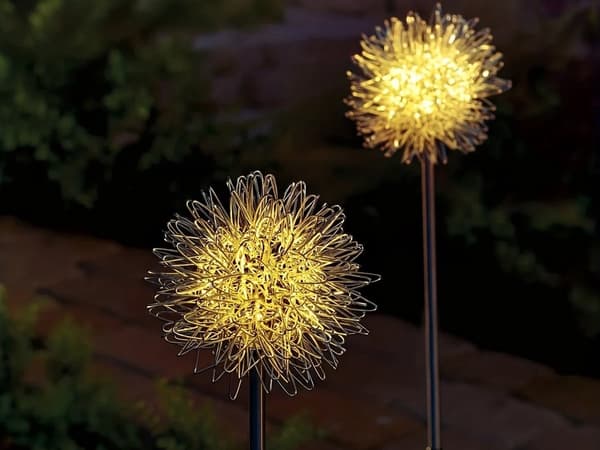 Solcellelampe LED fe på spyd 2 stk