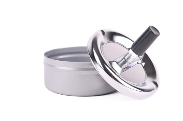 Pyörivä tuhkakuppi