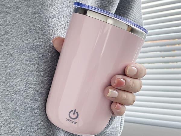 Termosmuki 350 ml - Itse sekoittava teräsmuki USB