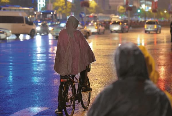 Sadeponcho, kestävä, ruskea