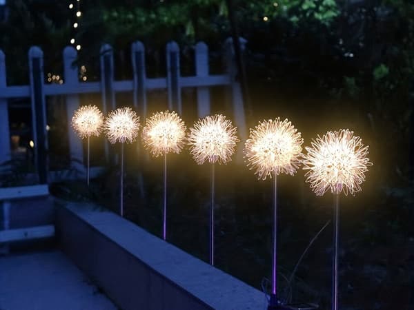Solcellelampe LED fe på spyd 2 stk
