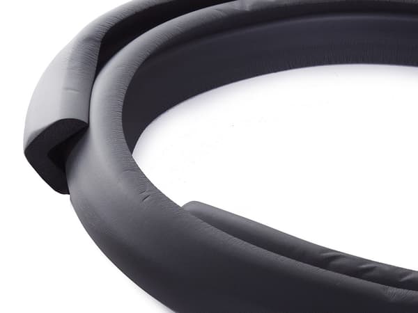 Skumtejp för möbler 2m - Black