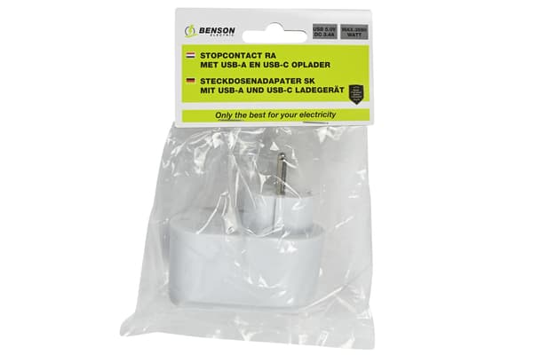 Stikkontakt med USB-A og USB-C hvid