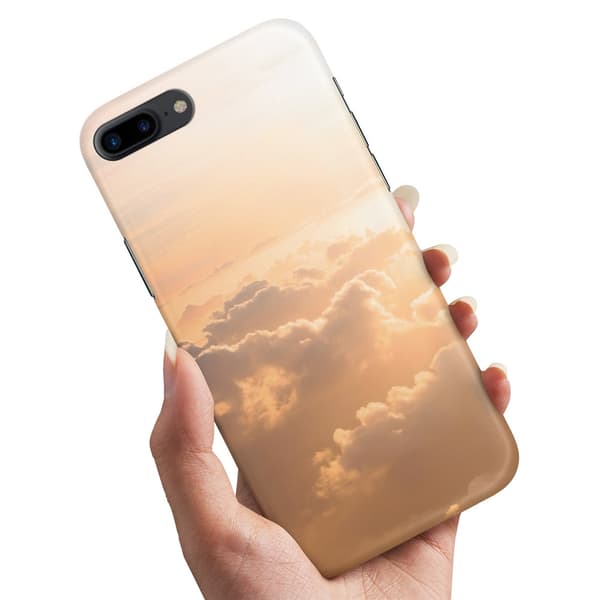 Cover / Mobilcover til iPhone 7 / 8 Plus - Clouds