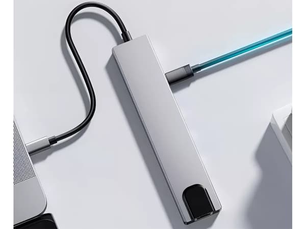 Adapter 8-i-1 USB-C - Thunderbolt, HDMI, SD og RJ45