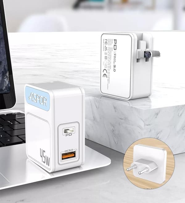 45W Oplader med Rejseadapter US/EU - USB-C - PD - Hurtigoplader - Mobillader