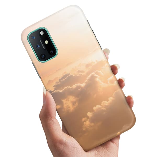Cover / Mobilcover til OnePlus 8T - Clouds