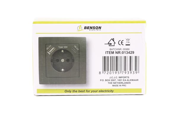Jordet stikkontakt med USB-A/C sort