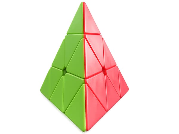 Pyramid speedcube