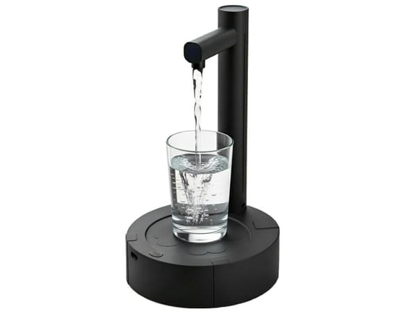 Vandpumpe dispenser USB flaske