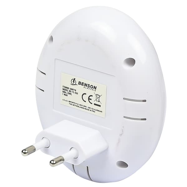 LED natlampe med stikkontakt