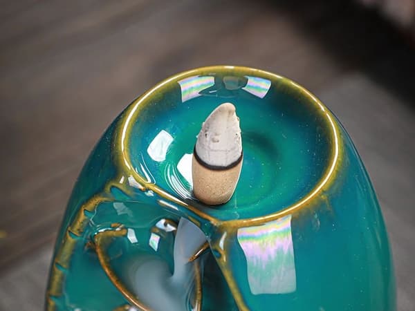 Duftende keramisk pejs vandfald røgelse aromaterapi + 10 væger