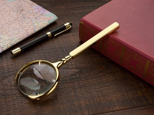 Förstoringsglas guld - 6× manuell läslins