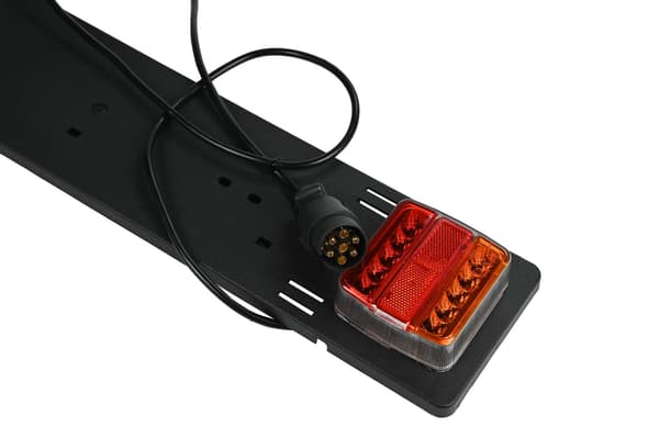 Ljusramp LED 0.75 m / 1.5 m kabel / 7-pol E9