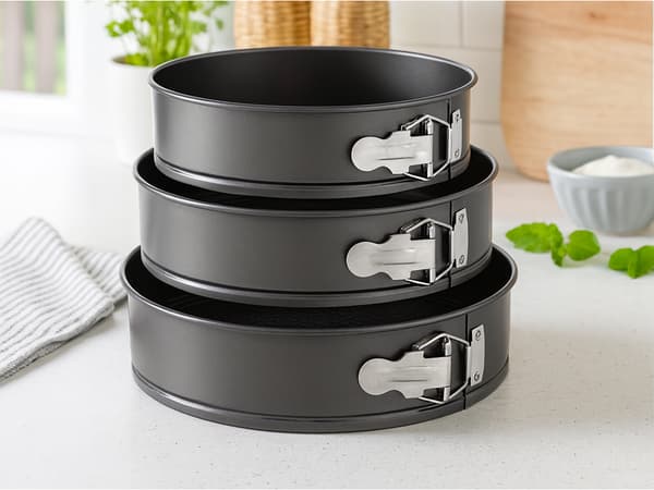 Bakform set 3 delar rund 24 26 28 cm