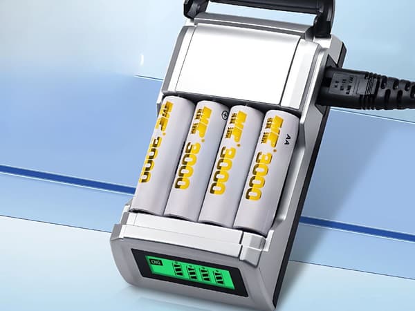 Batterilader AA/AAA - Automatisk hurtiglader
