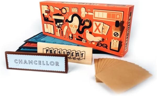 Secret Hitler - Strategiapeli