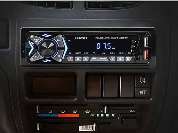 Bilradio 1-DIN - Bluetooth, USB, AUX, SD, fjernkontroll