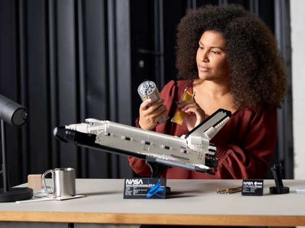 LEGO Creator NASA Rymdfärjan Discovery 10283