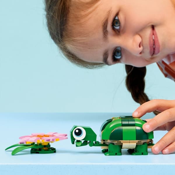 LEGO Creator Sköldpadda med näckros 31377