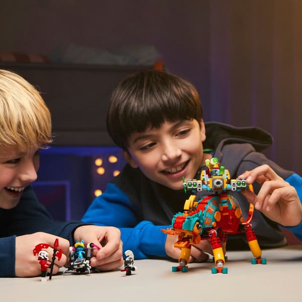 LEGO DREAMZzz Mateos eldkameleont 71492