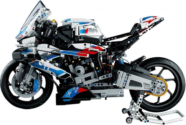 LEGO Technic BMW M 1000 RR 42130
