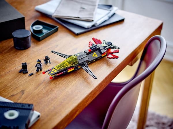 LEGO ICONS Space system blacktron cruiser 40580