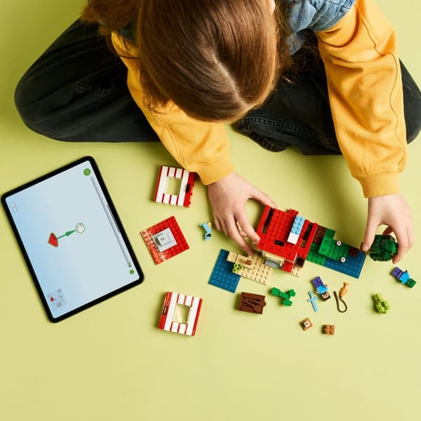 LEGO Minecraft Dynamithuset i djungeln 21275