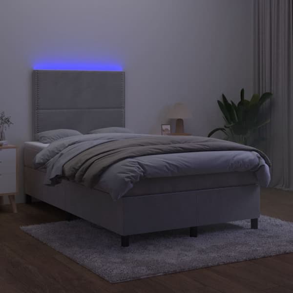 Ramsäng med madrass & LED ljusgrå 120x190 cm sammet