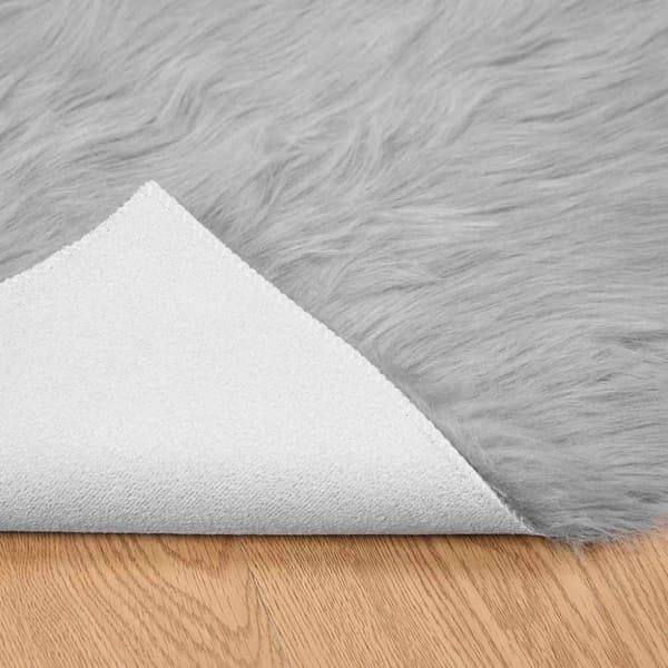 Fuskfäll matta TAFALLA Grå 80 x 200 cm Polyester