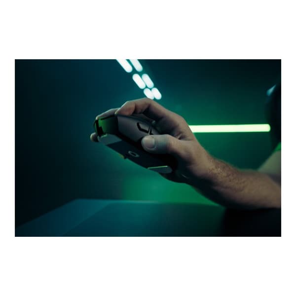 Razer DeathAdder V4 Pro - mus - USB - svart