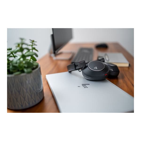 HP Poly Voyager Surround 80 UC - headset - USB-C via Bluetooth-adapter