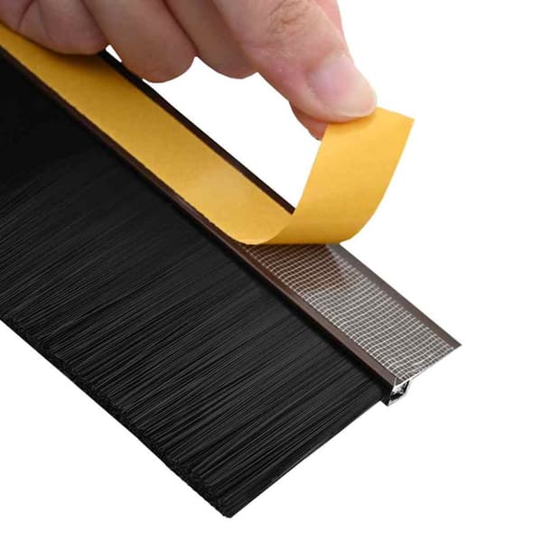 Självhäftande dörrborstlist 12 pcs Brun 100 cm