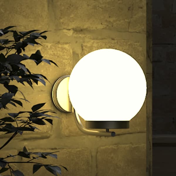 Vägglampa för trädgården
