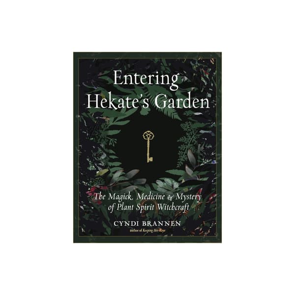 Entering Hekate's Garden (häftad, eng)
