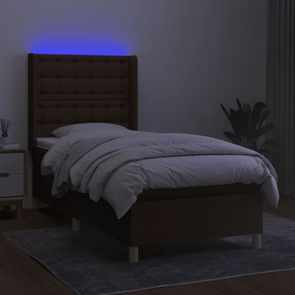 Ramsäng med madrass & LED mörkbrun 90x190 cm tyg