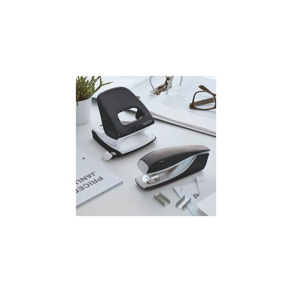 Häftapparat LEITZ WOW 5502 30ark svart