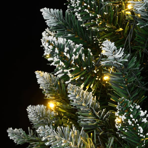 Plastgran 300 LEDs 240 cm